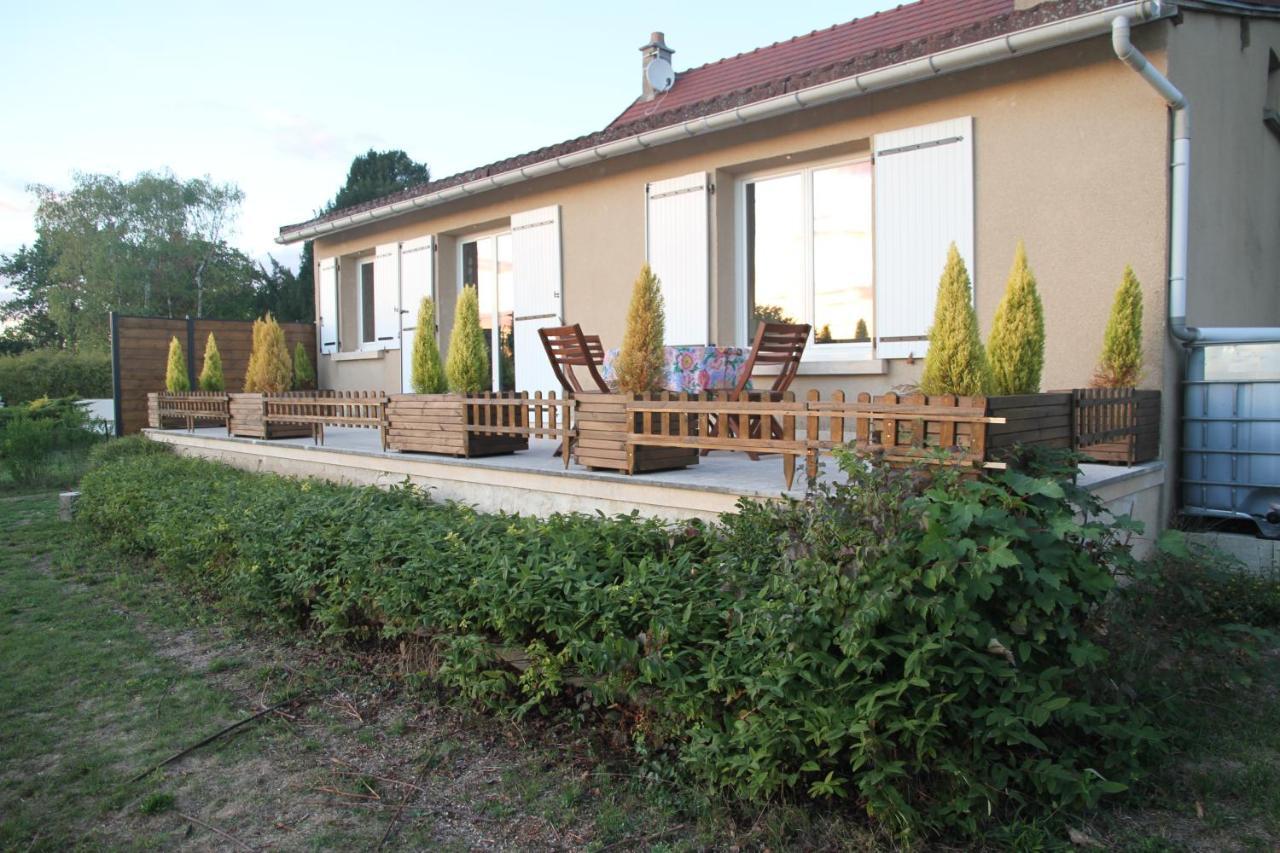 La Maison Et Son Jardin Sur Le Canal De Bourgogne Ravieres エクステリア 写真