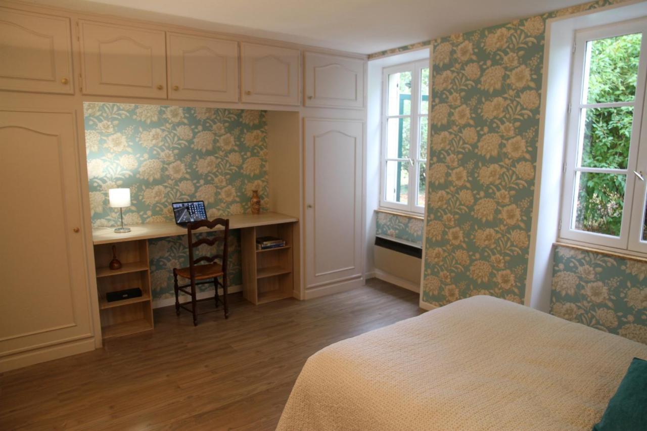 La Maison Et Son Jardin Sur Le Canal De Bourgogne Ravieres エクステリア 写真