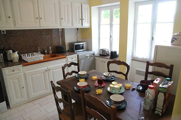 La Maison Et Son Jardin Sur Le Canal De Bourgogne Ravieres エクステリア 写真